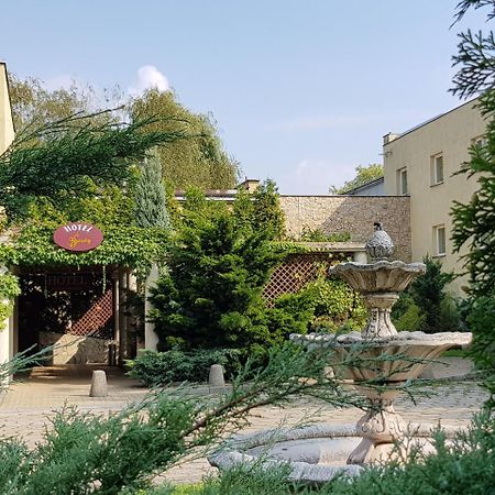 Hotel Trzy Swiaty Spa & Wellness Rajska Wyspa Gliwice Kültér fotó
