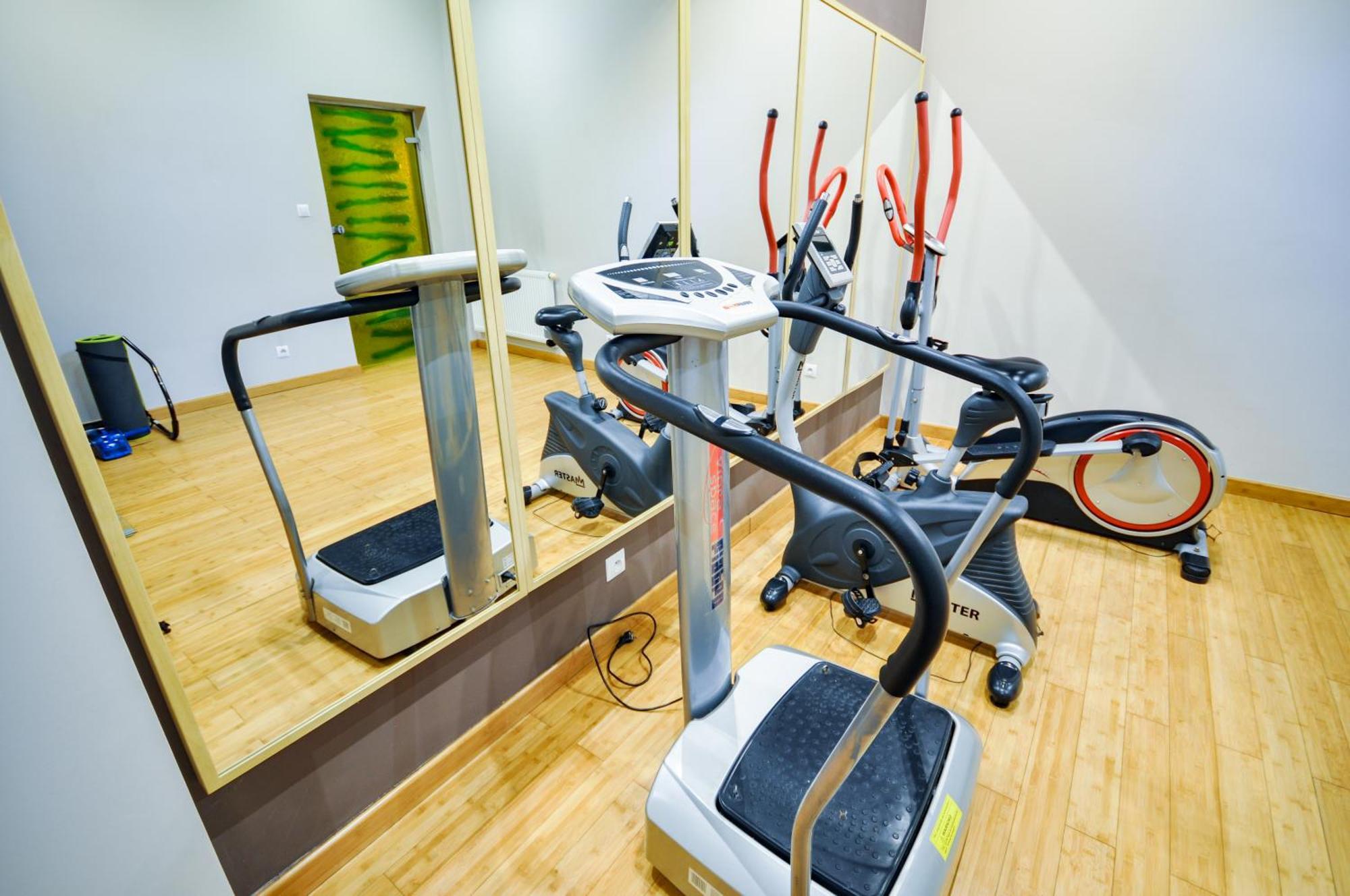 Hotel Trzy Swiaty Spa & Wellness Rajska Wyspa Gliwice Kültér fotó