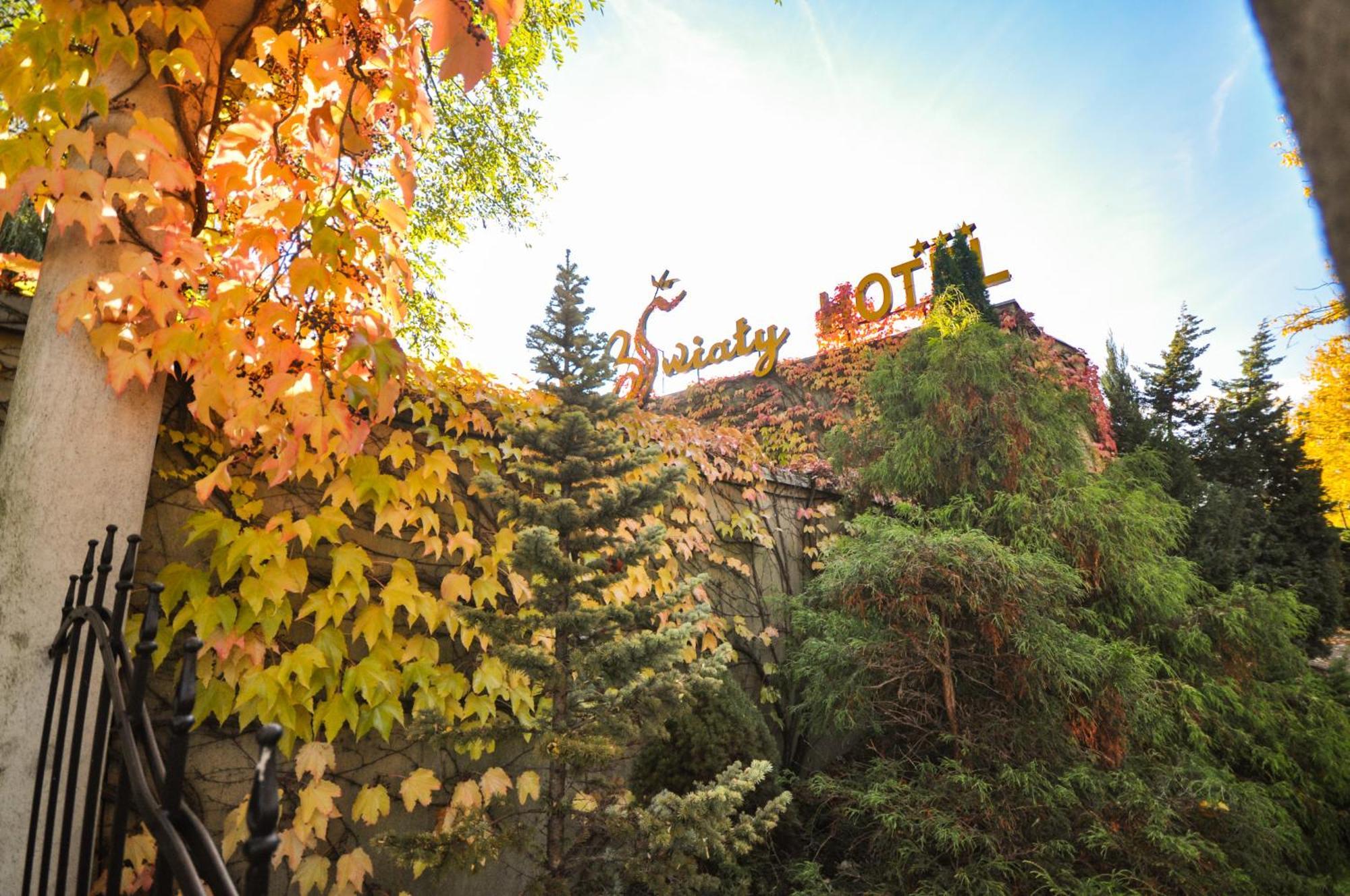 Hotel Trzy Swiaty Spa & Wellness Rajska Wyspa Gliwice Kültér fotó