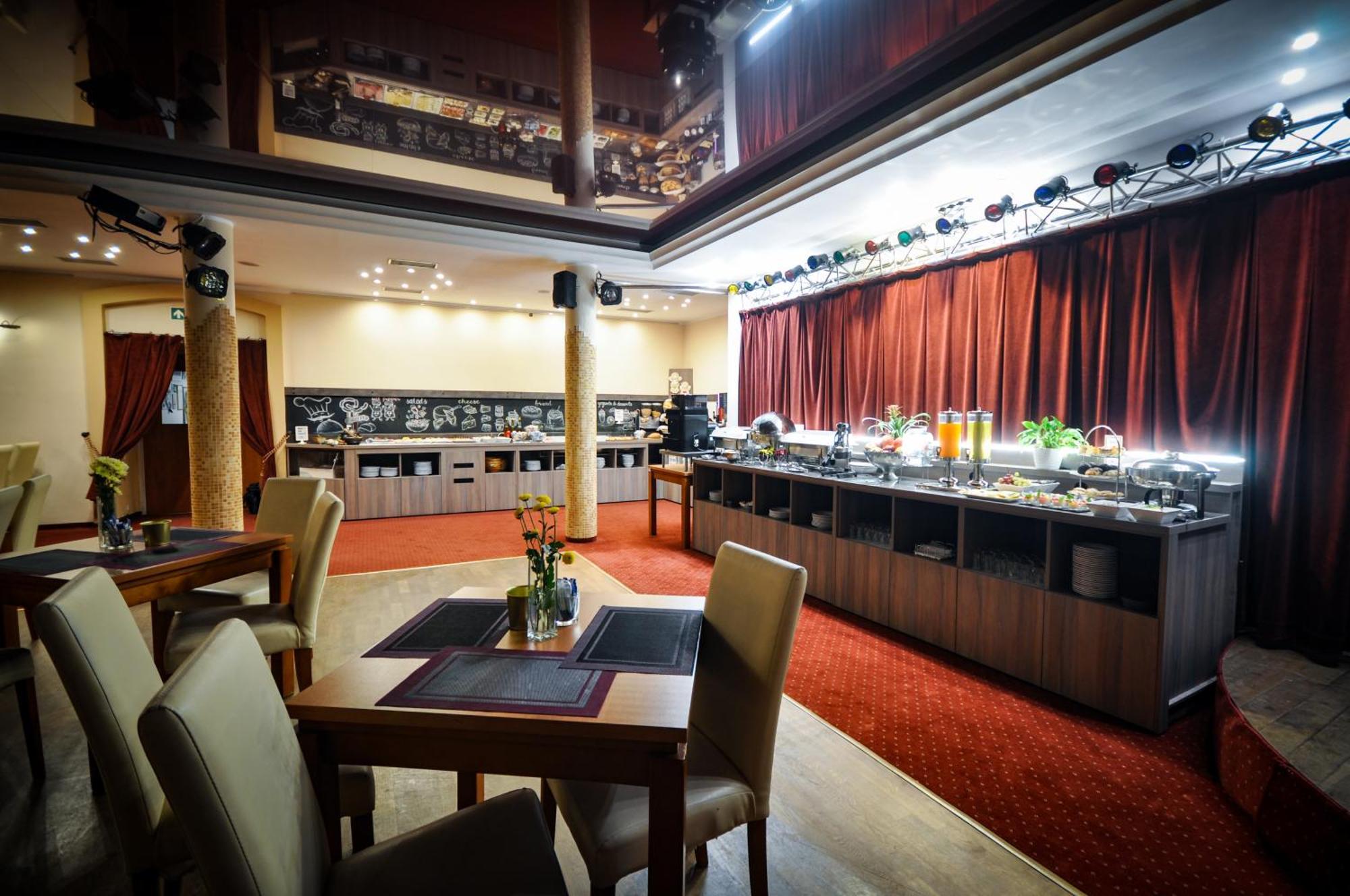 Hotel Trzy Swiaty Spa & Wellness Rajska Wyspa Gliwice Kültér fotó