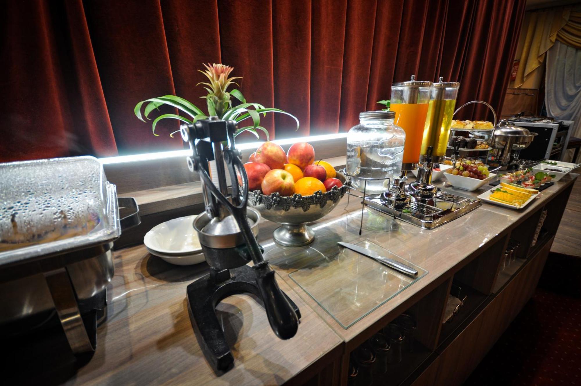 Hotel Trzy Swiaty Spa & Wellness Rajska Wyspa Gliwice Kültér fotó