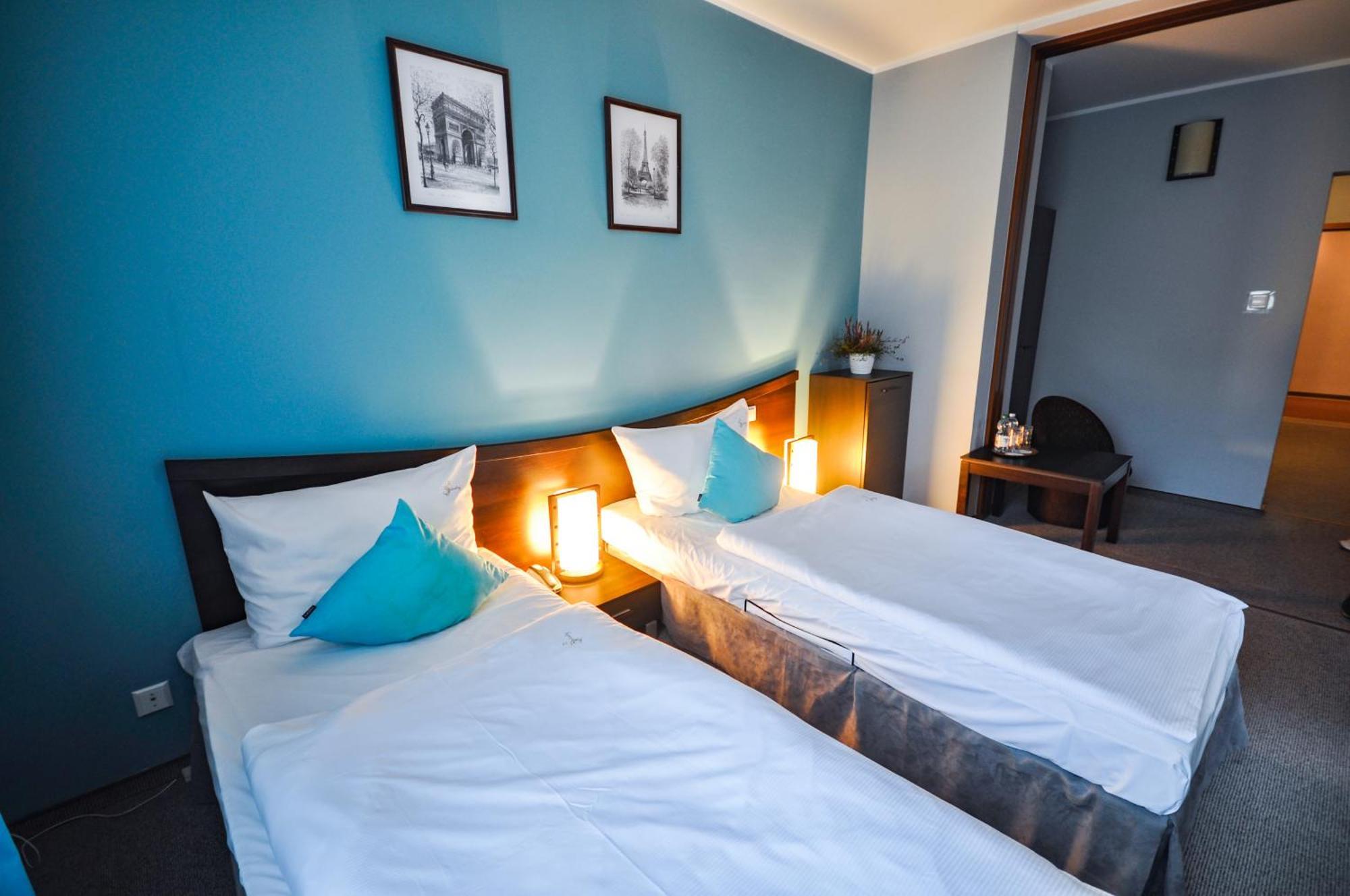 Hotel Trzy Swiaty Spa & Wellness Rajska Wyspa Gliwice Kültér fotó