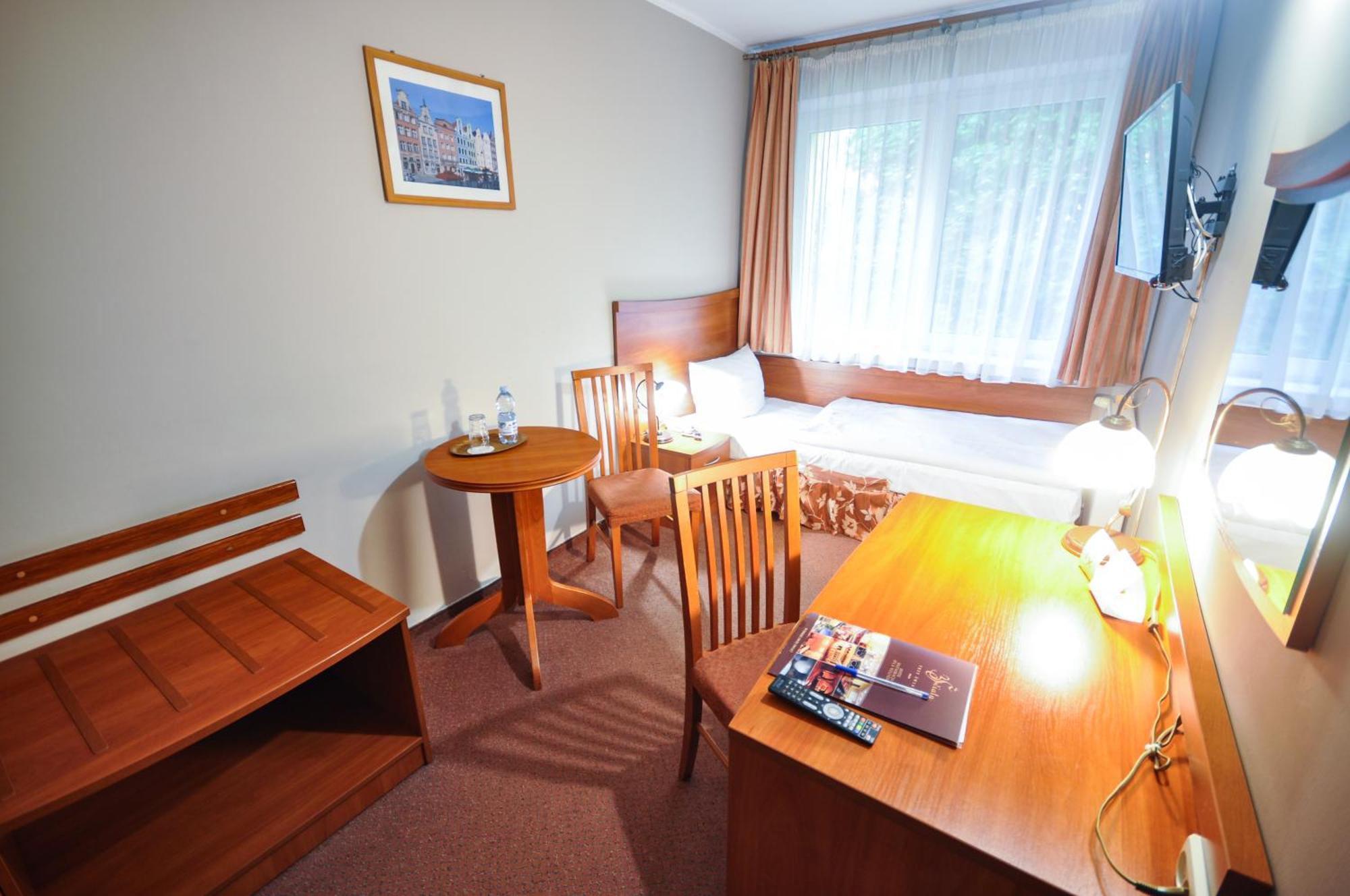 Hotel Trzy Swiaty Spa & Wellness Rajska Wyspa Gliwice Kültér fotó